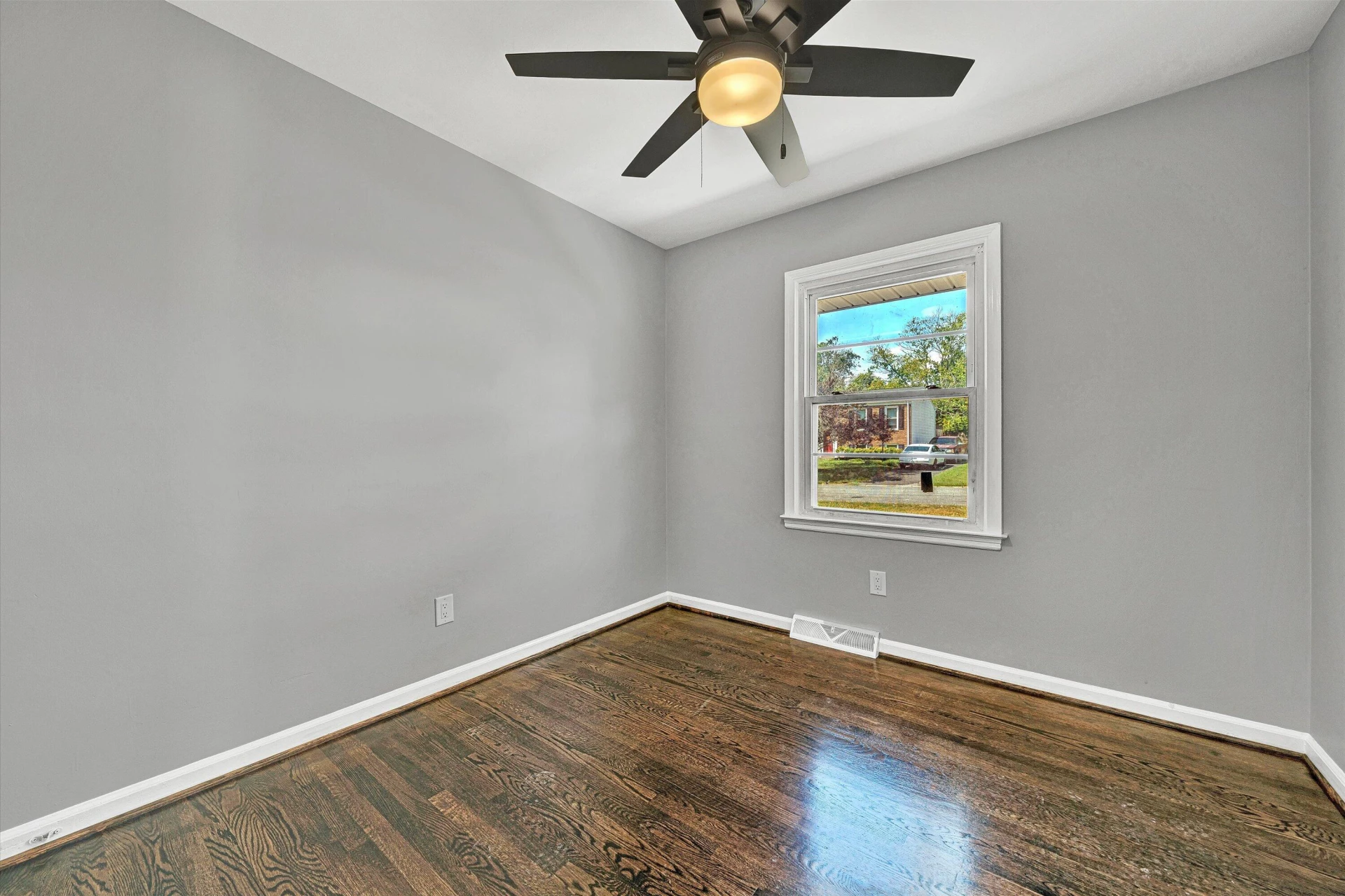 364 Clubhouse DR - Photo 5