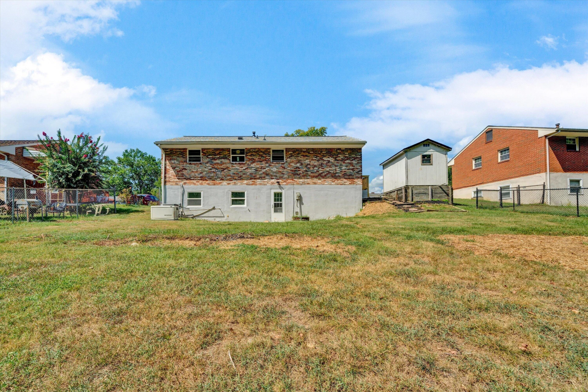 364 Clubhouse DR - Photo 16