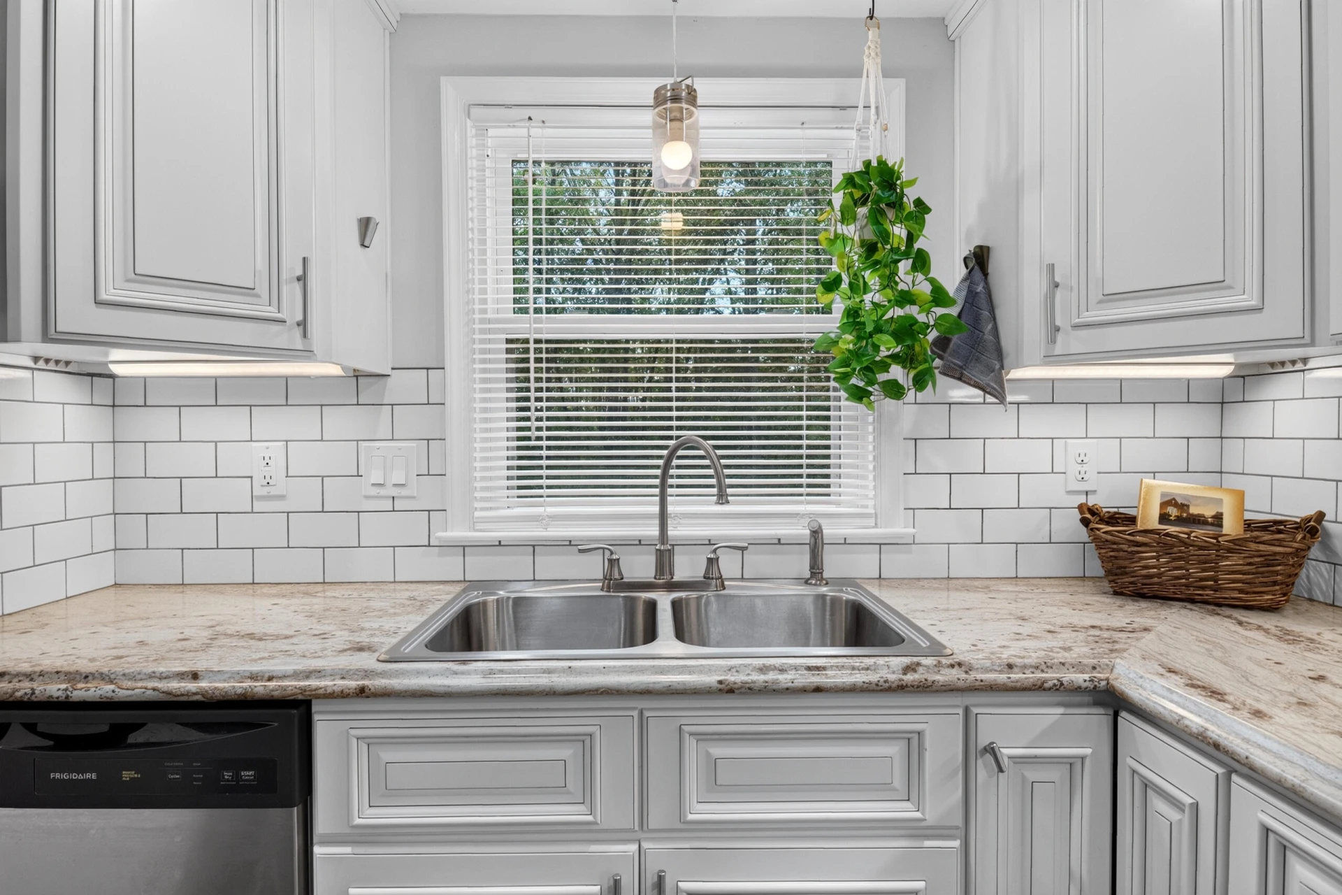5350 Bishop Creek RD - Photo 6
