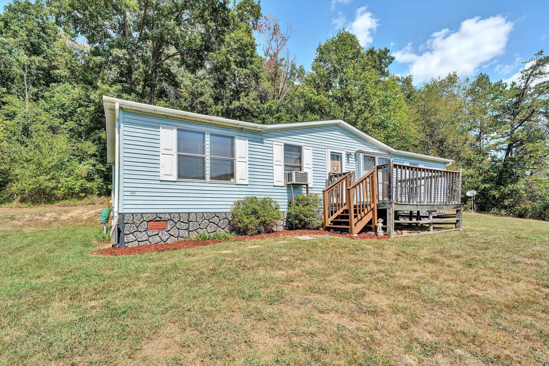 8115 Bradshaw RD - Photo 2