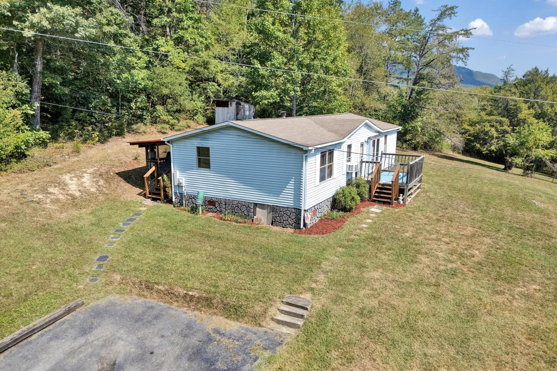 8115 Bradshaw RD - Photo 3