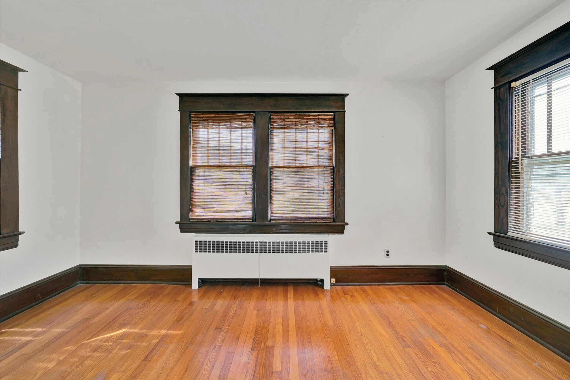 919 HOWBERT AVE SW - Photo 11