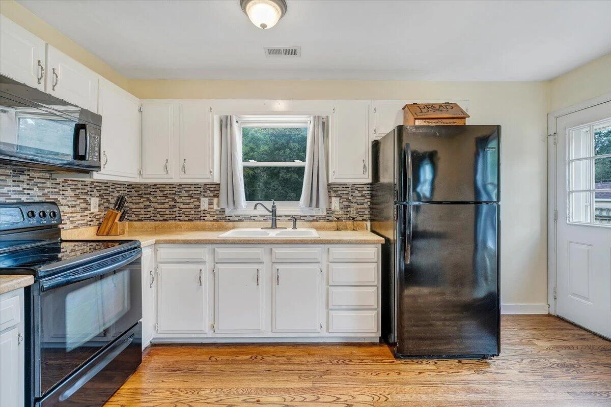 4851 Bradshaw RD - Photo 11