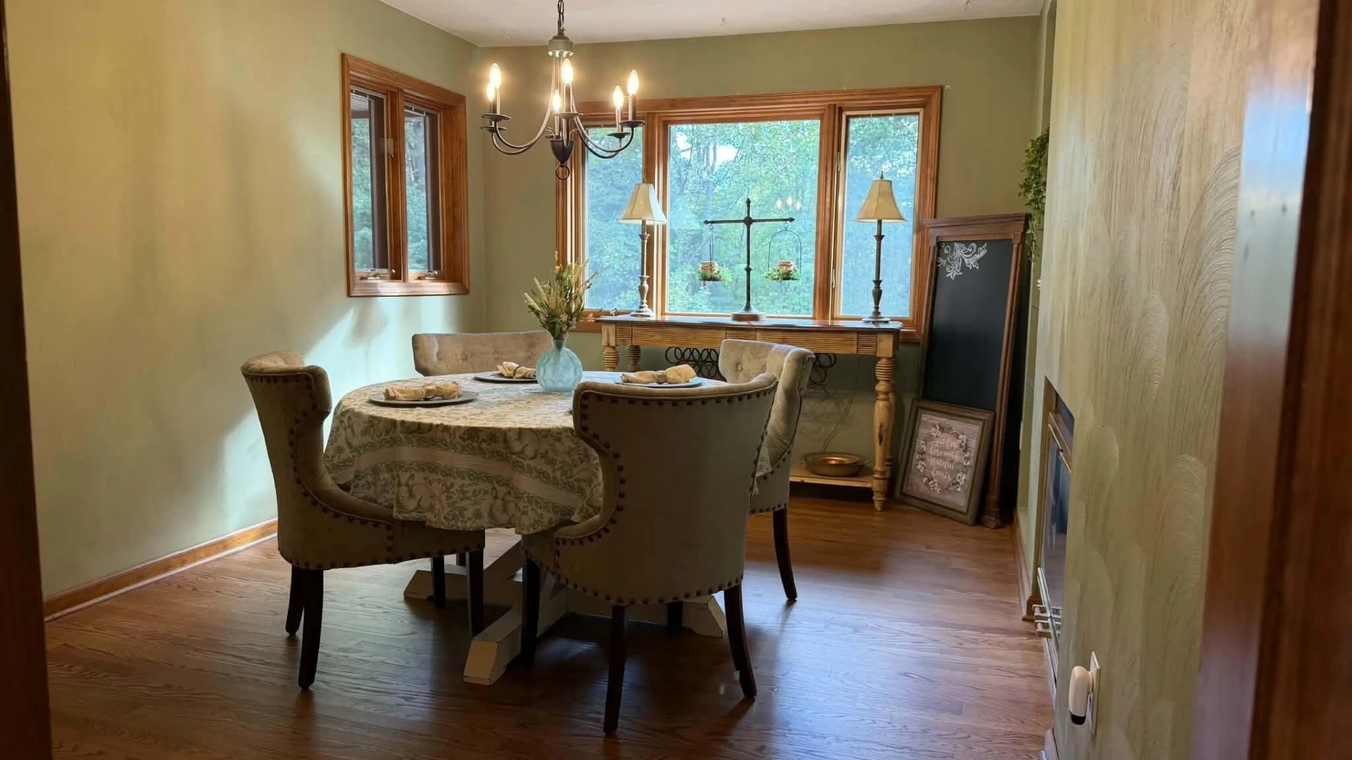 1116 Foothills DR - Photo 12