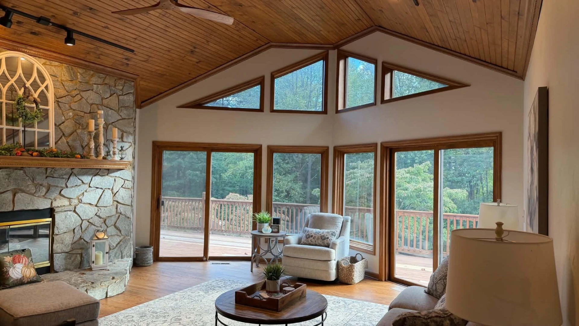 1116 Foothills DR - Photo 24