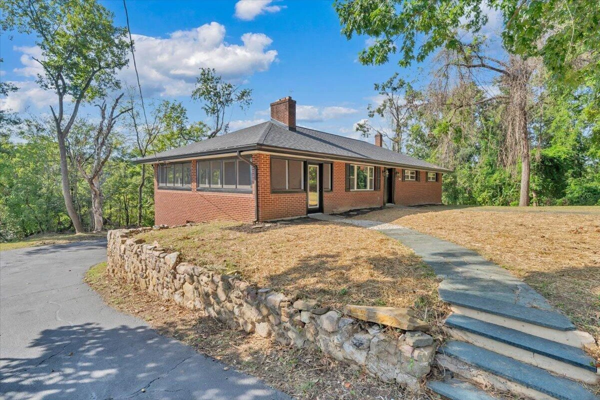 3848 View AVE - Photo 4