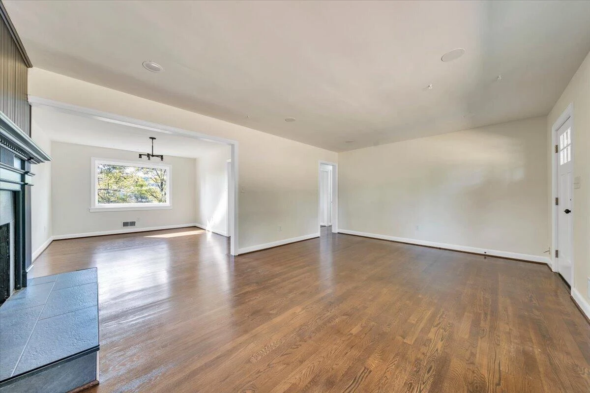3848 View AVE - Photo 9