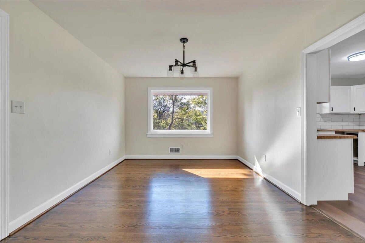 3848 View AVE - Photo 10
