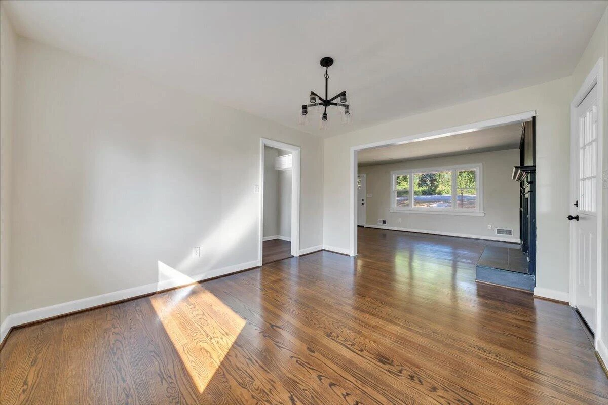 3848 View AVE - Photo 11