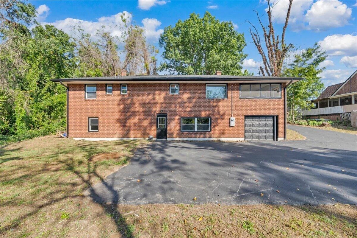 3848 View AVE - Photo 32