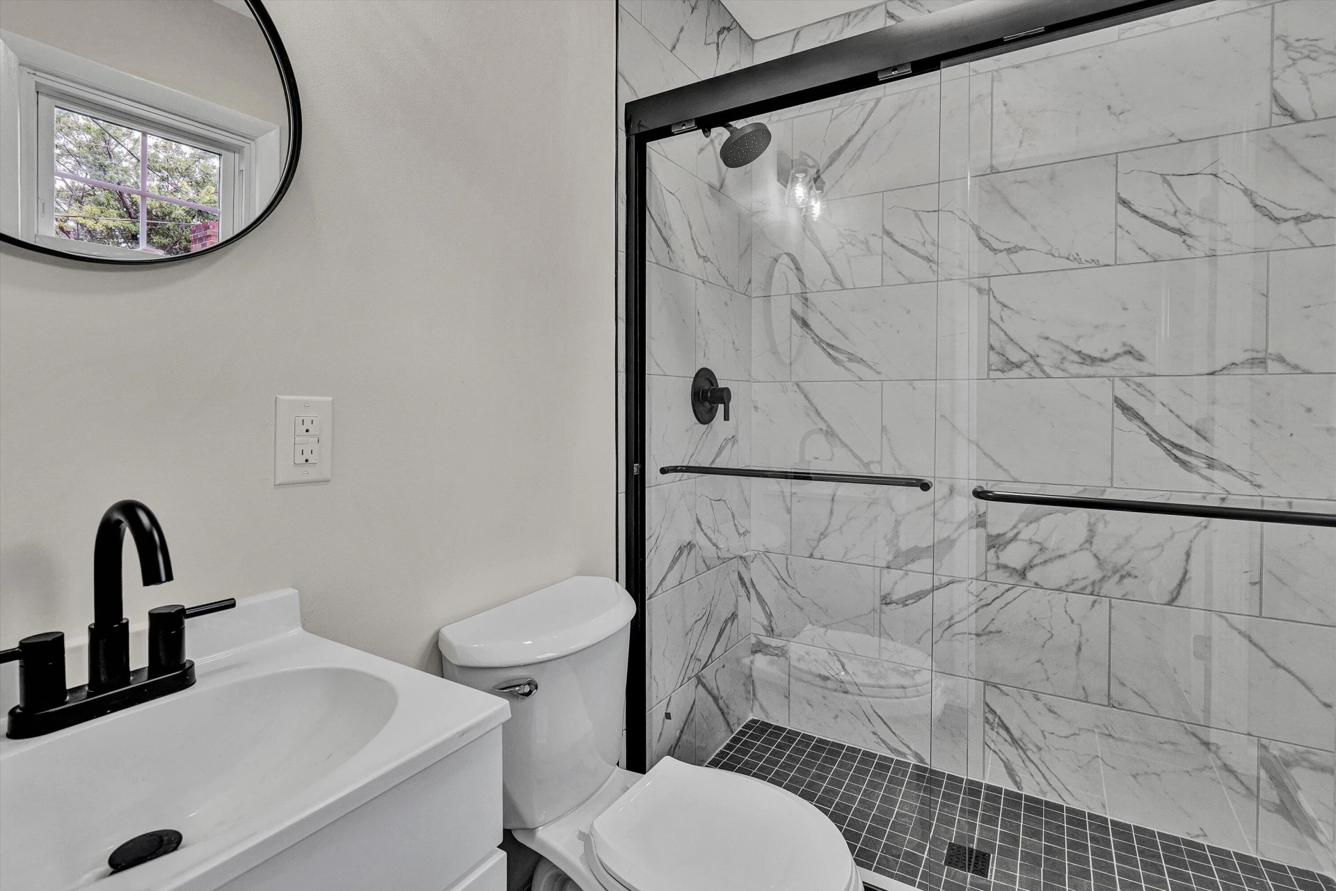 906 Citadel LN - Photo 16