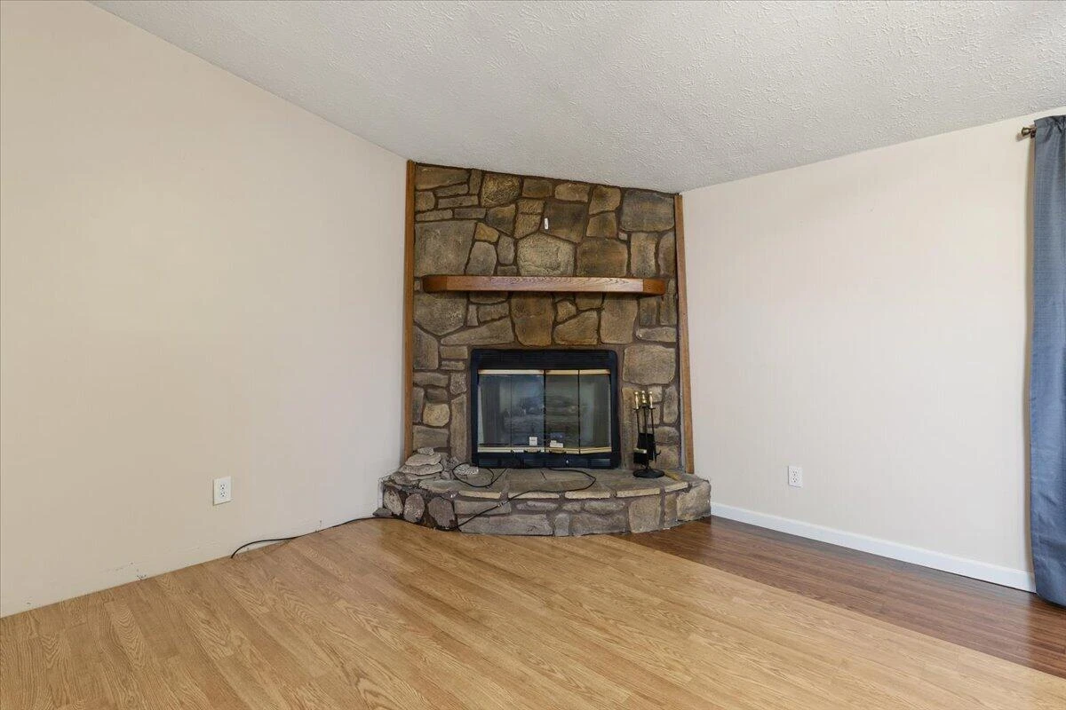 5308 Thornspring RD - Photo 10