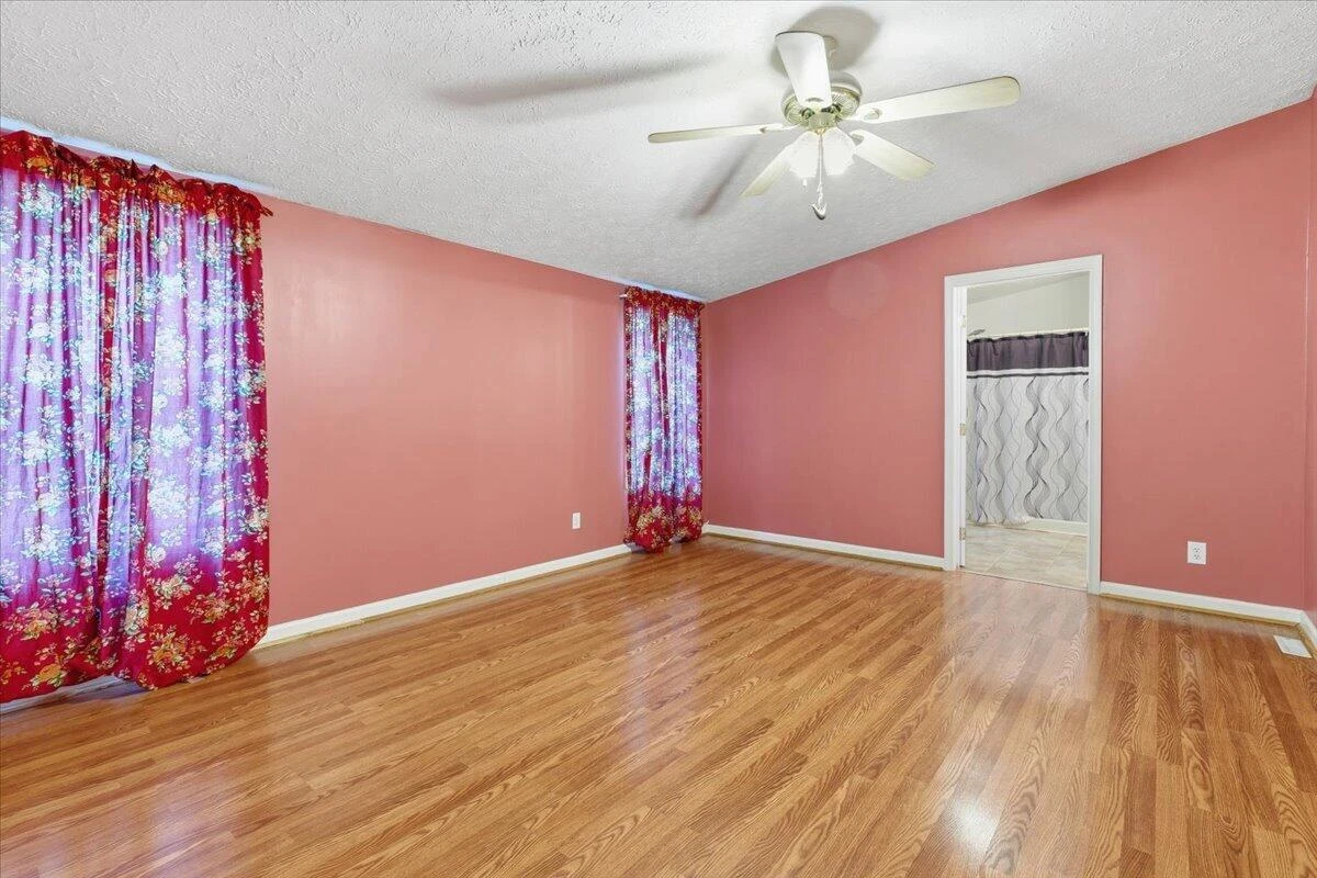 5308 Thornspring RD - Photo 33