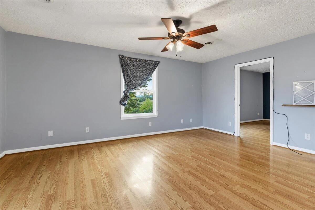 5308 Thornspring RD - Photo 48