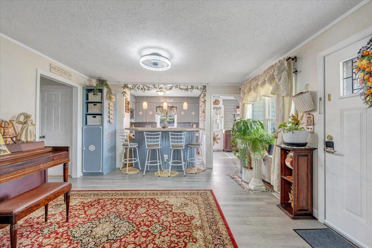 510 Ramsey LN - Photo 8