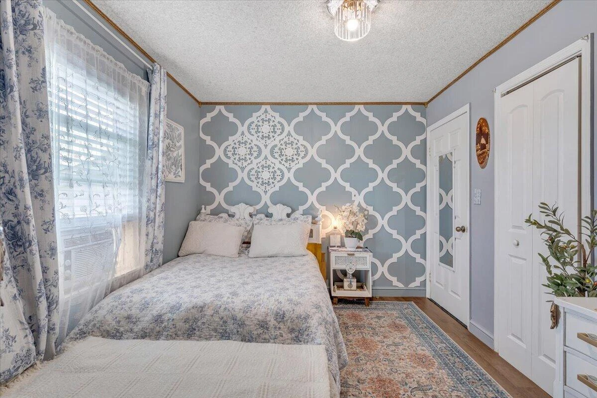 510 Ramsey LN - Photo 13