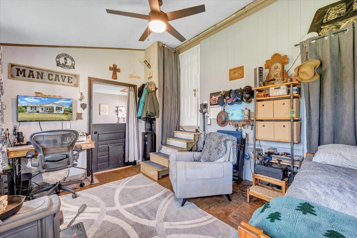 510 Ramsey LN - Photo 19