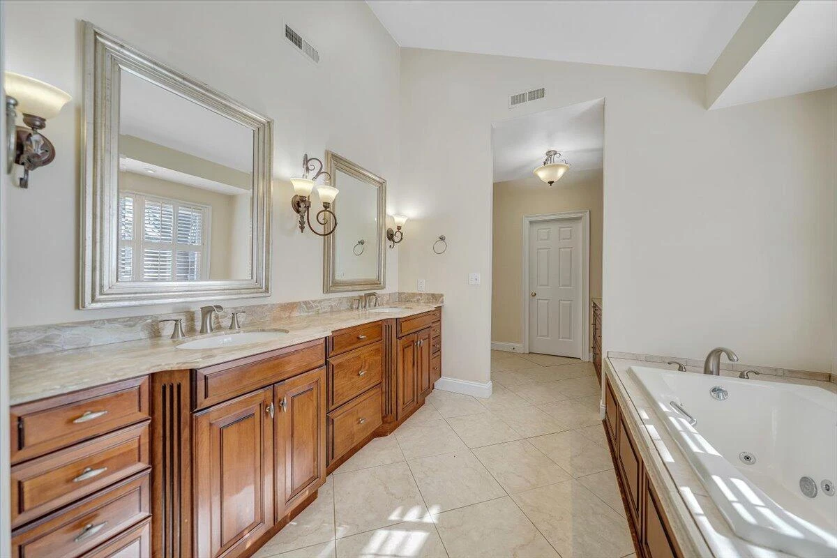 5812 Old Locke CT - Photo 38