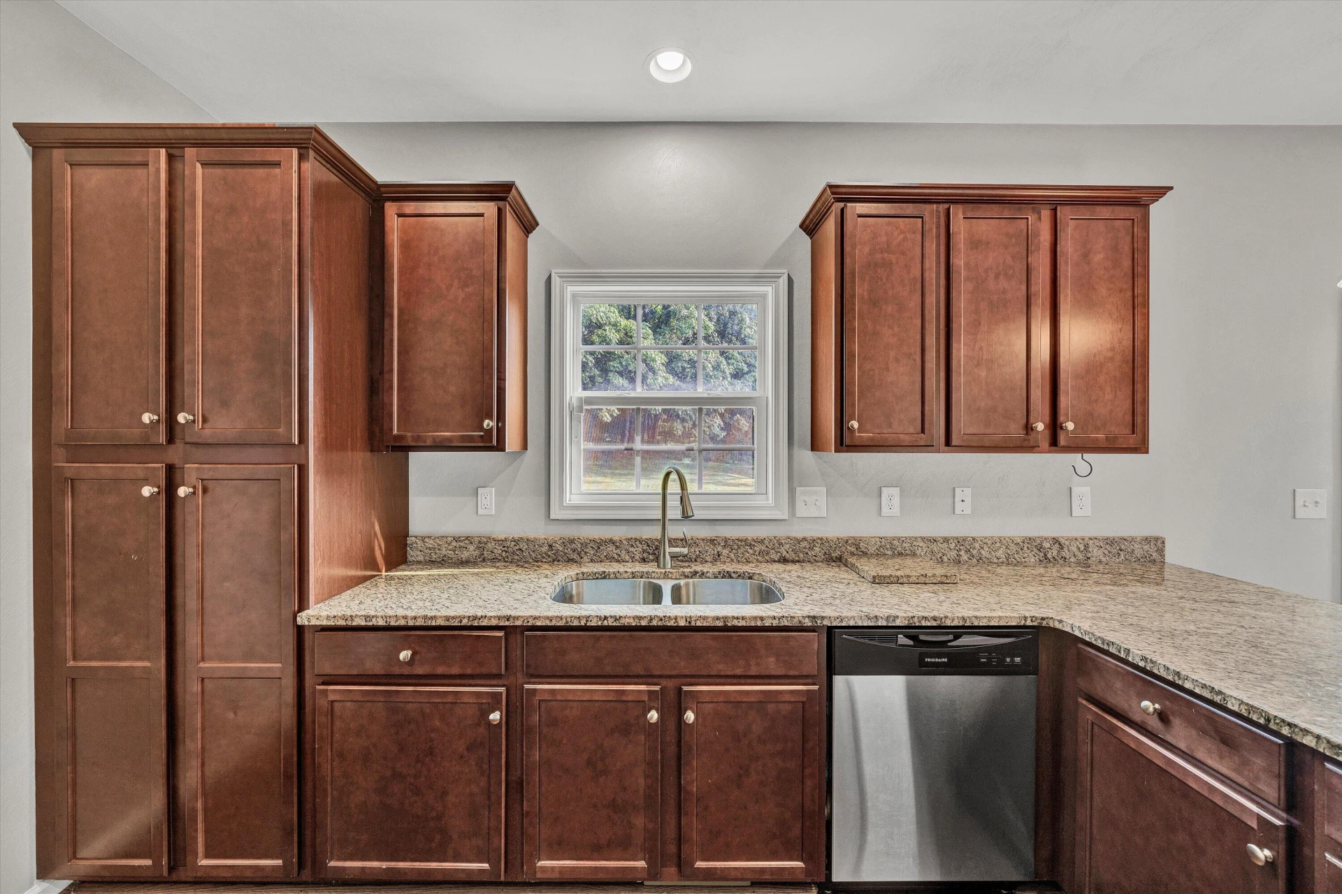2049 Lawson LN - Photo 10