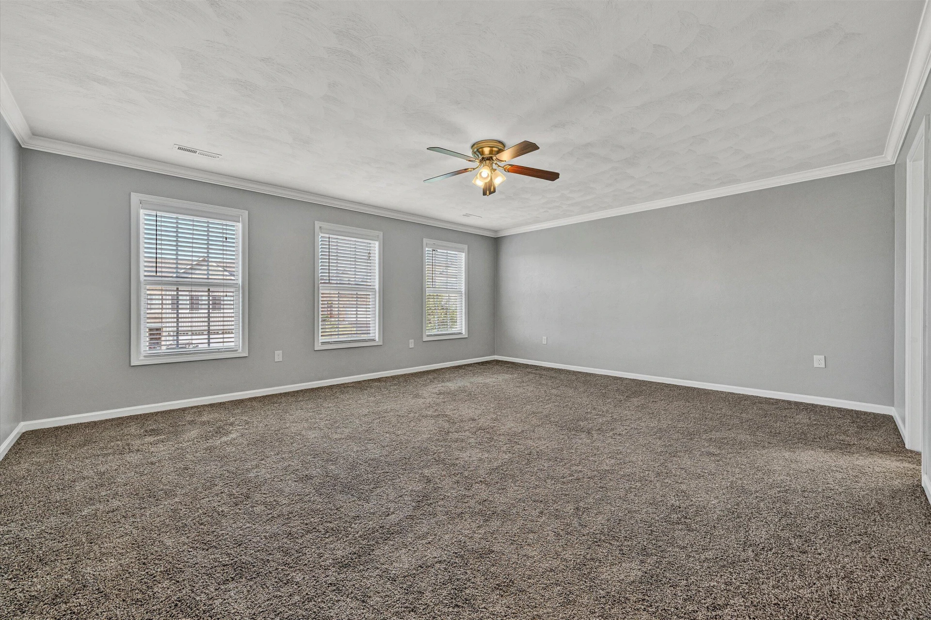 2049 Lawson LN - Photo 18