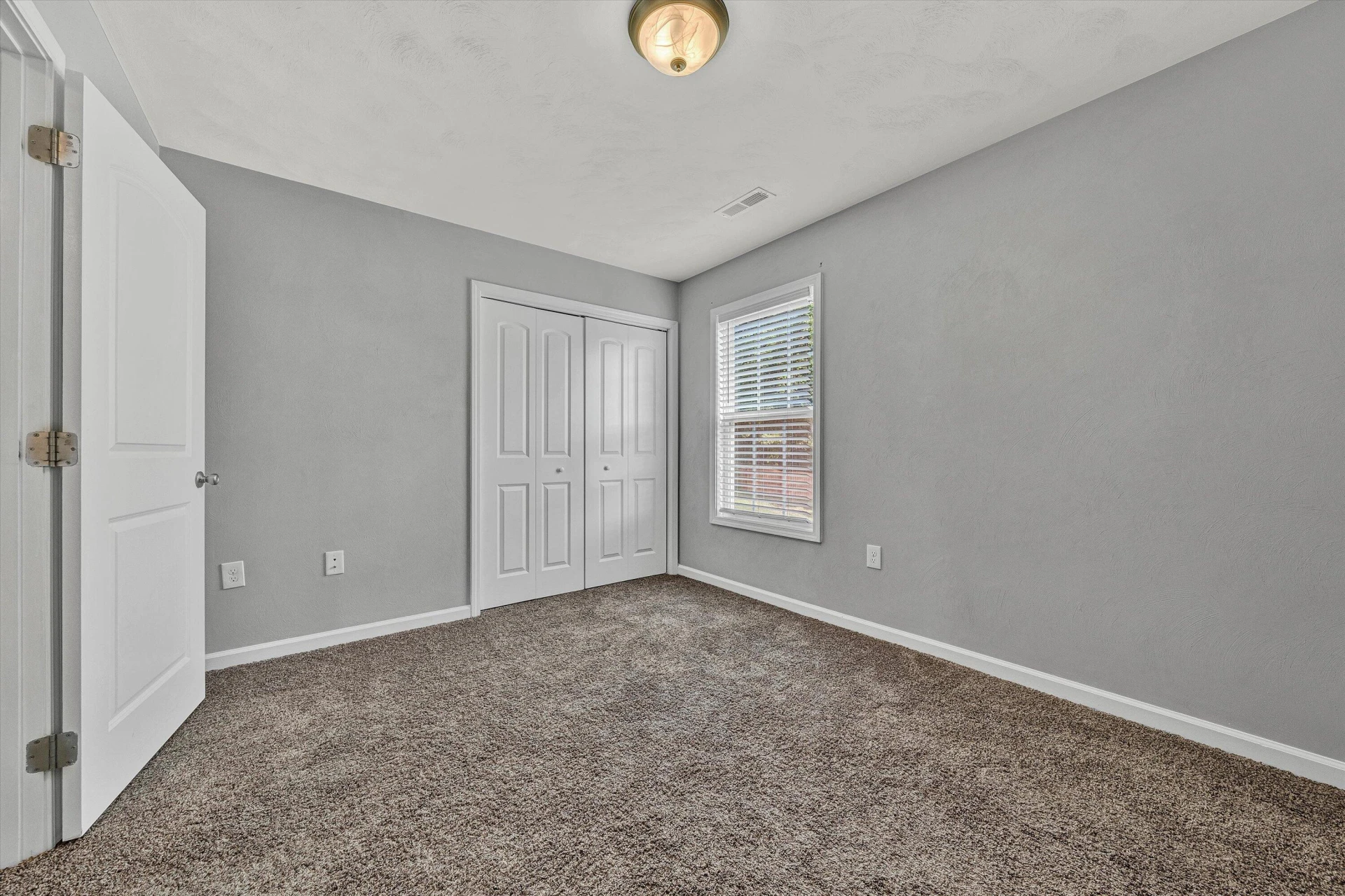 2049 Lawson LN - Photo 25