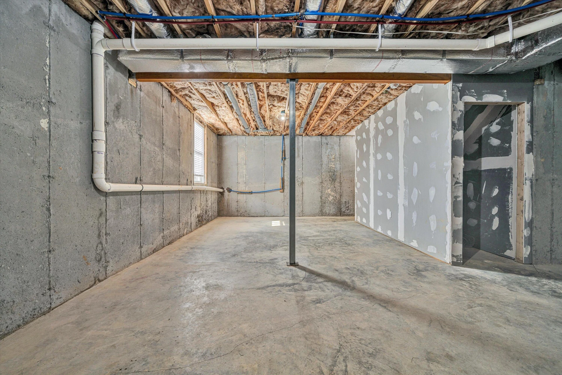2049 Lawson LN - Photo 34