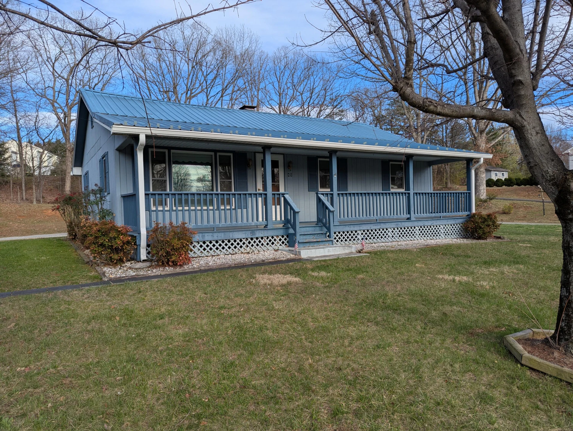 45 Meadow View AVE - Photo 2