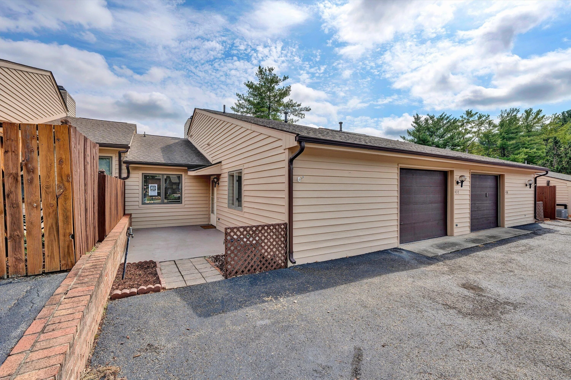 437 Windward DR SW - Photo 26