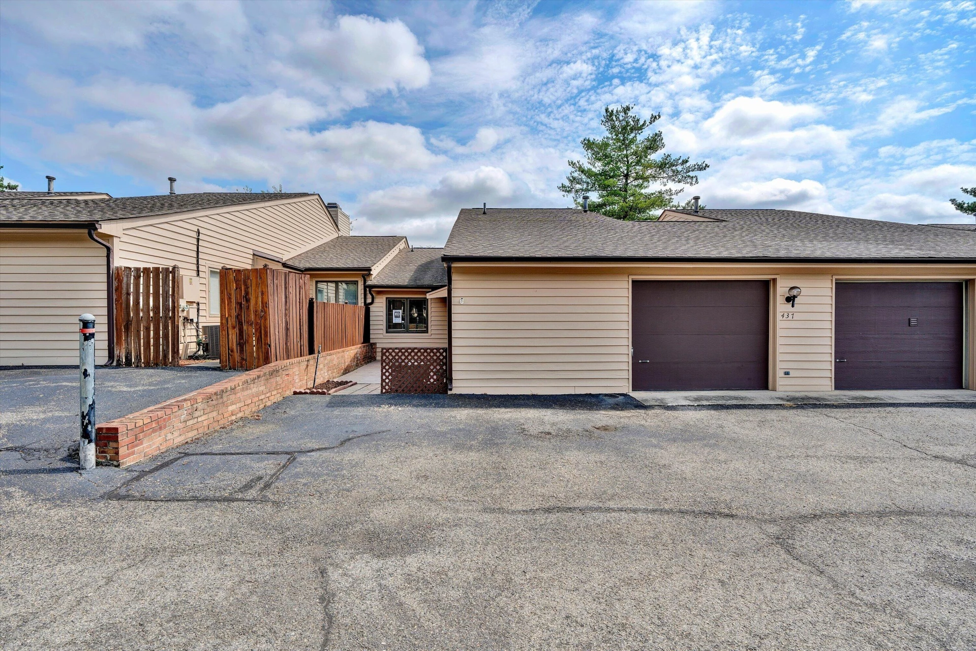 437 Windward DR SW - Photo 27
