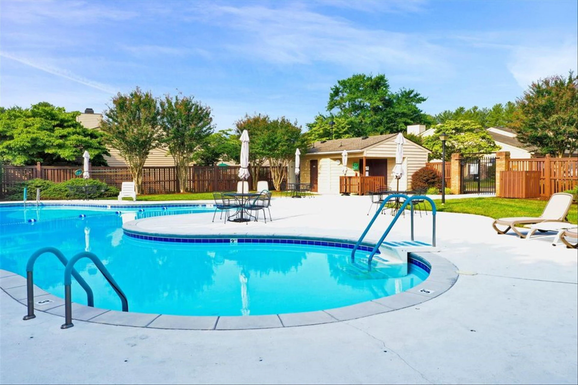 437 Windward DR SW - Photo 28