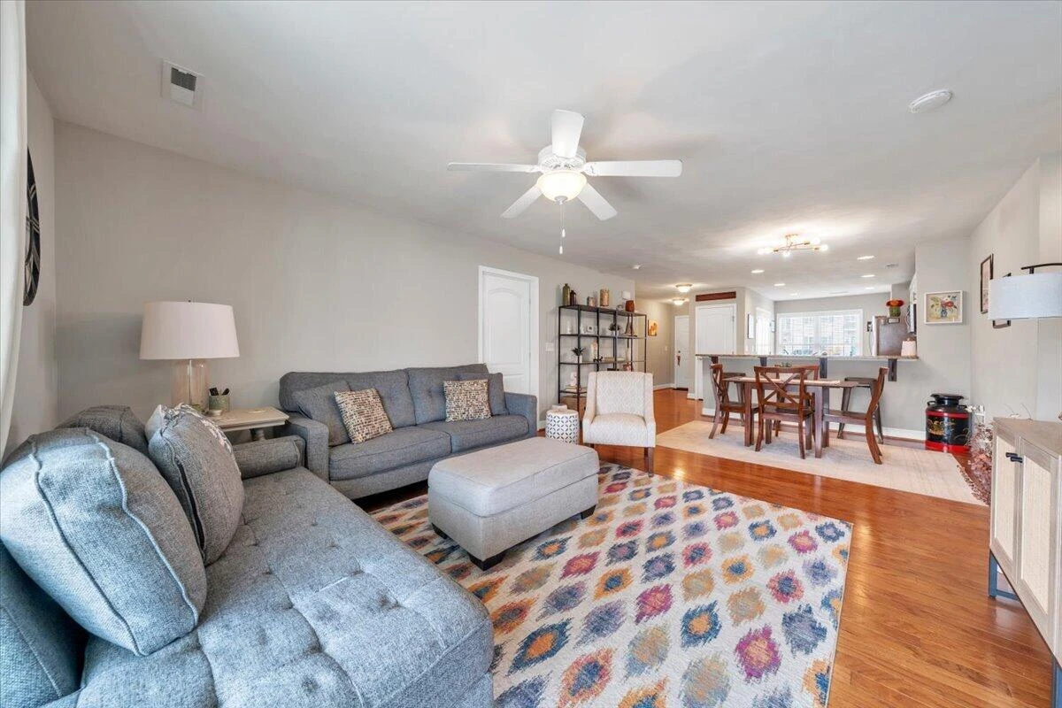 6807 Village Green DR - Photo 14