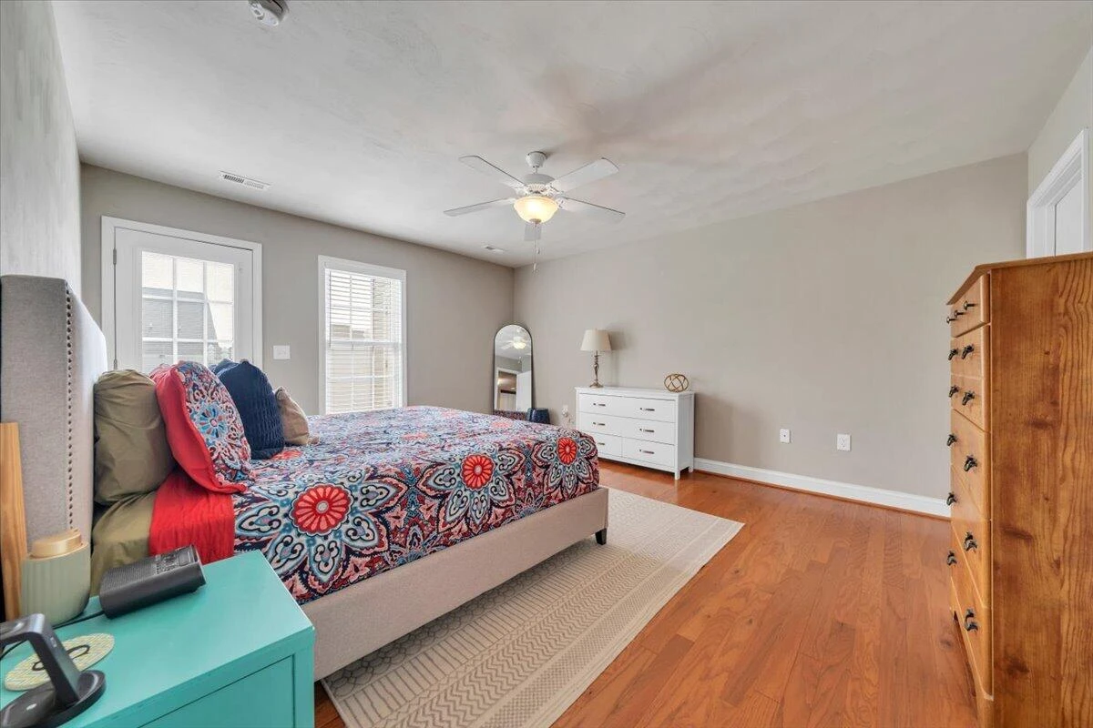 6807 Village Green DR - Photo 15