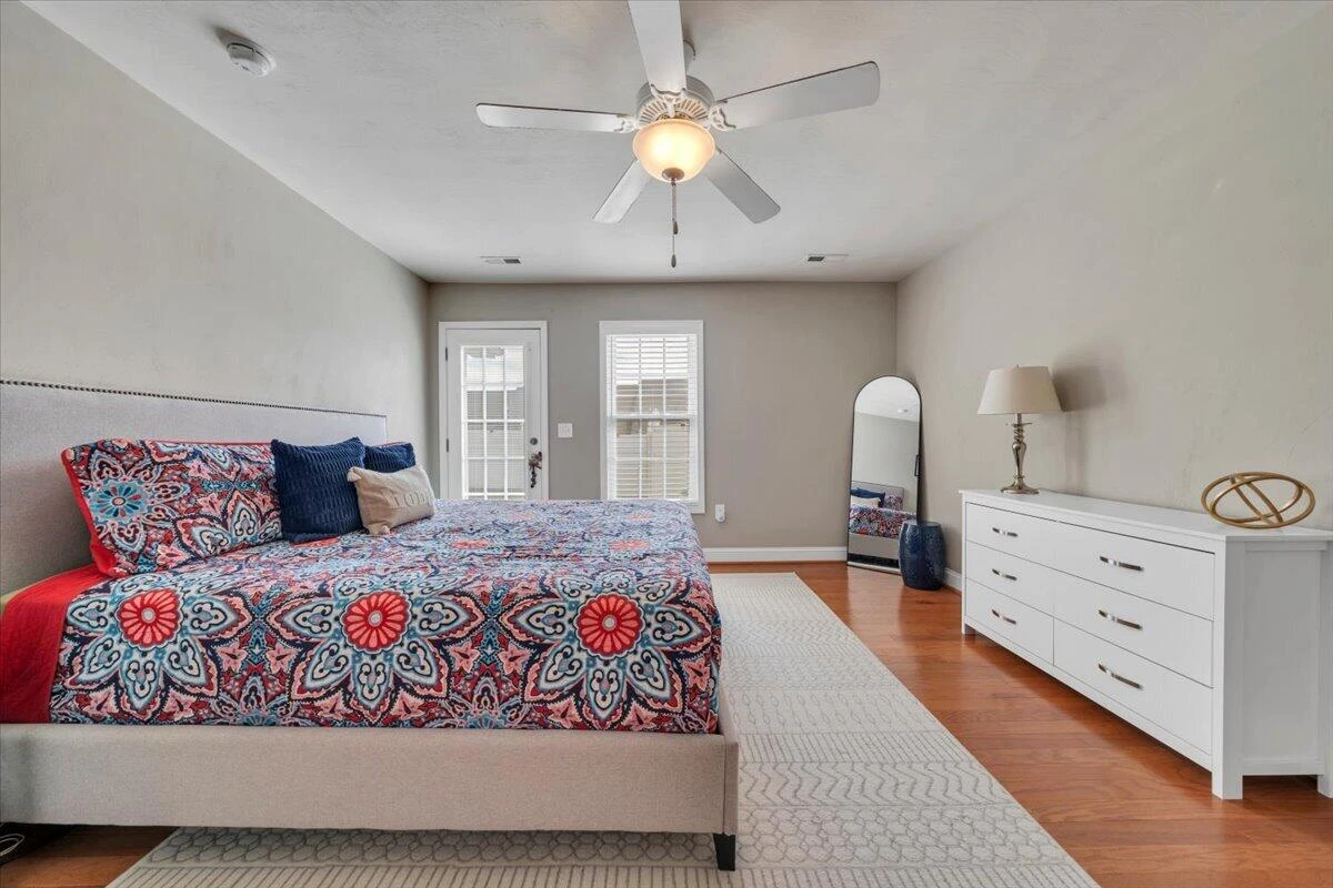 6807 Village Green DR - Photo 16