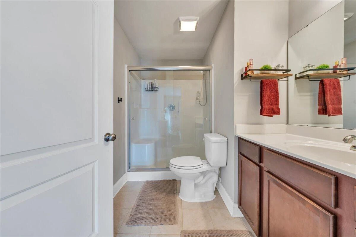 6807 Village Green DR - Photo 17