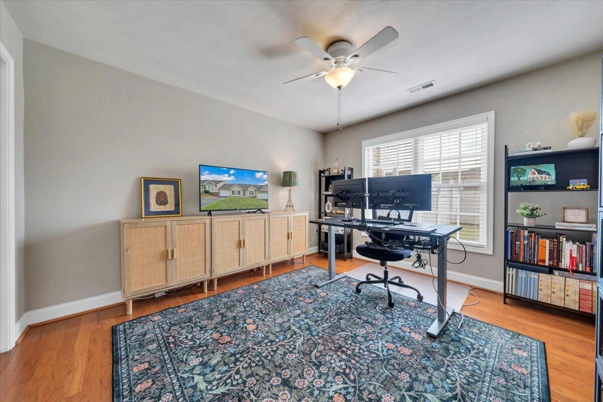 6807 Village Green DR - Photo 19