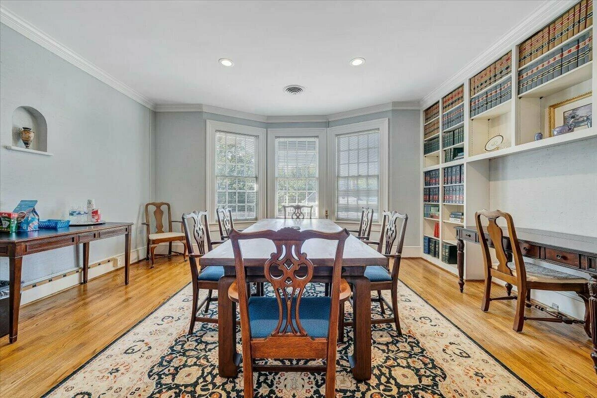 1328 3rd ST SW - Photo 5