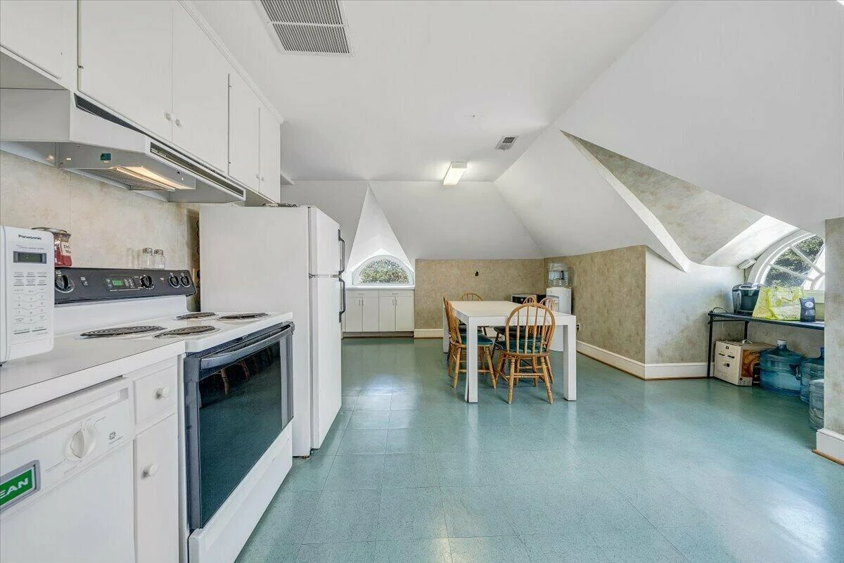 1328 3rd ST SW - Photo 8