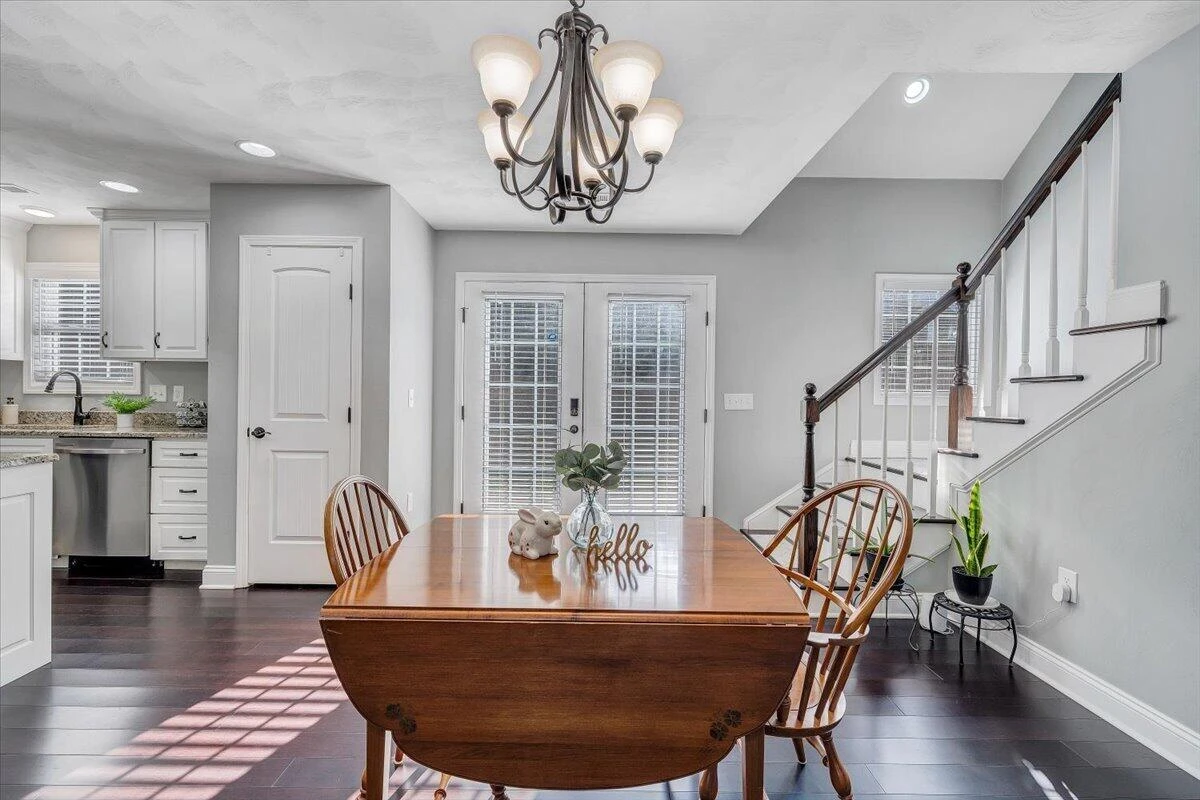 700 Bradford CIR - Photo 13
