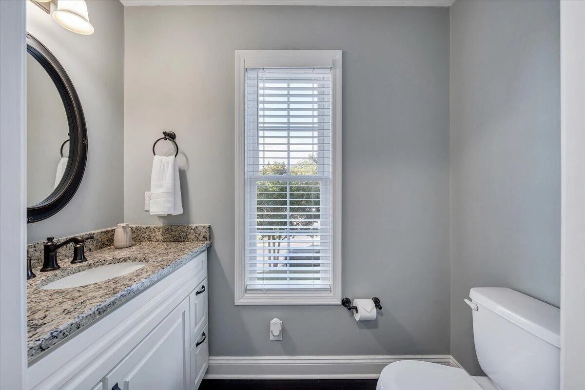 700 Bradford CIR - Photo 15