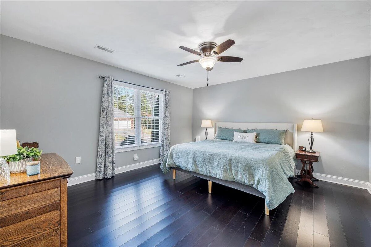 700 Bradford CIR - Photo 17