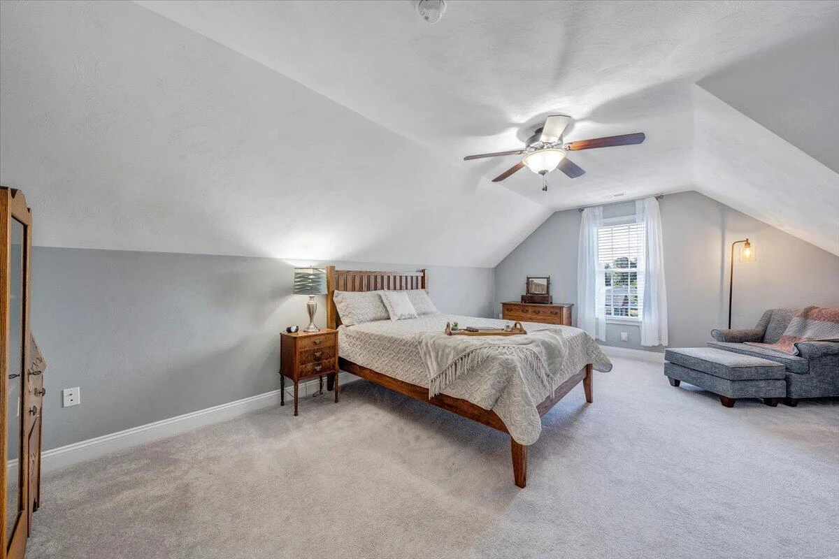 700 Bradford CIR - Photo 23
