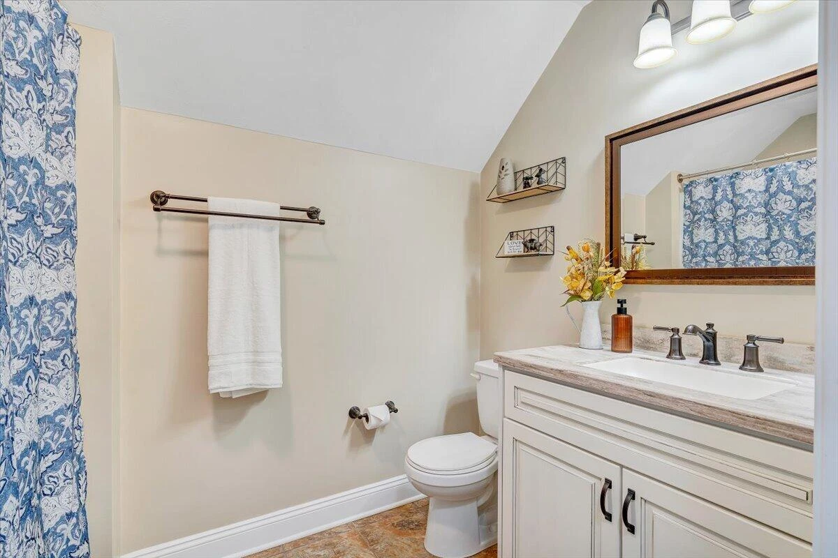 700 Bradford CIR - Photo 26