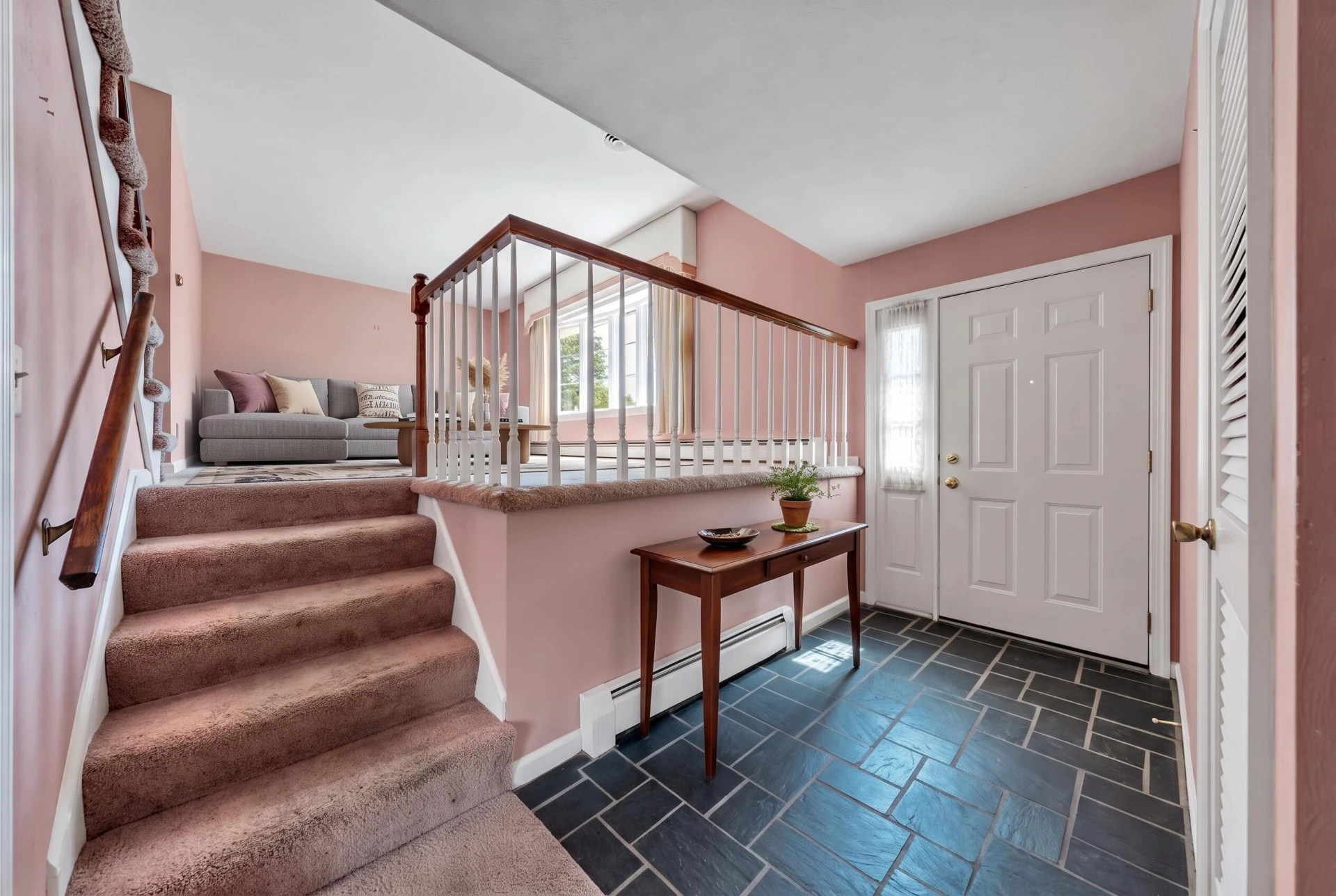 156 Manor ST - Photo 6