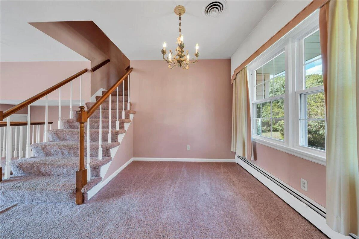 156 Manor ST - Photo 11