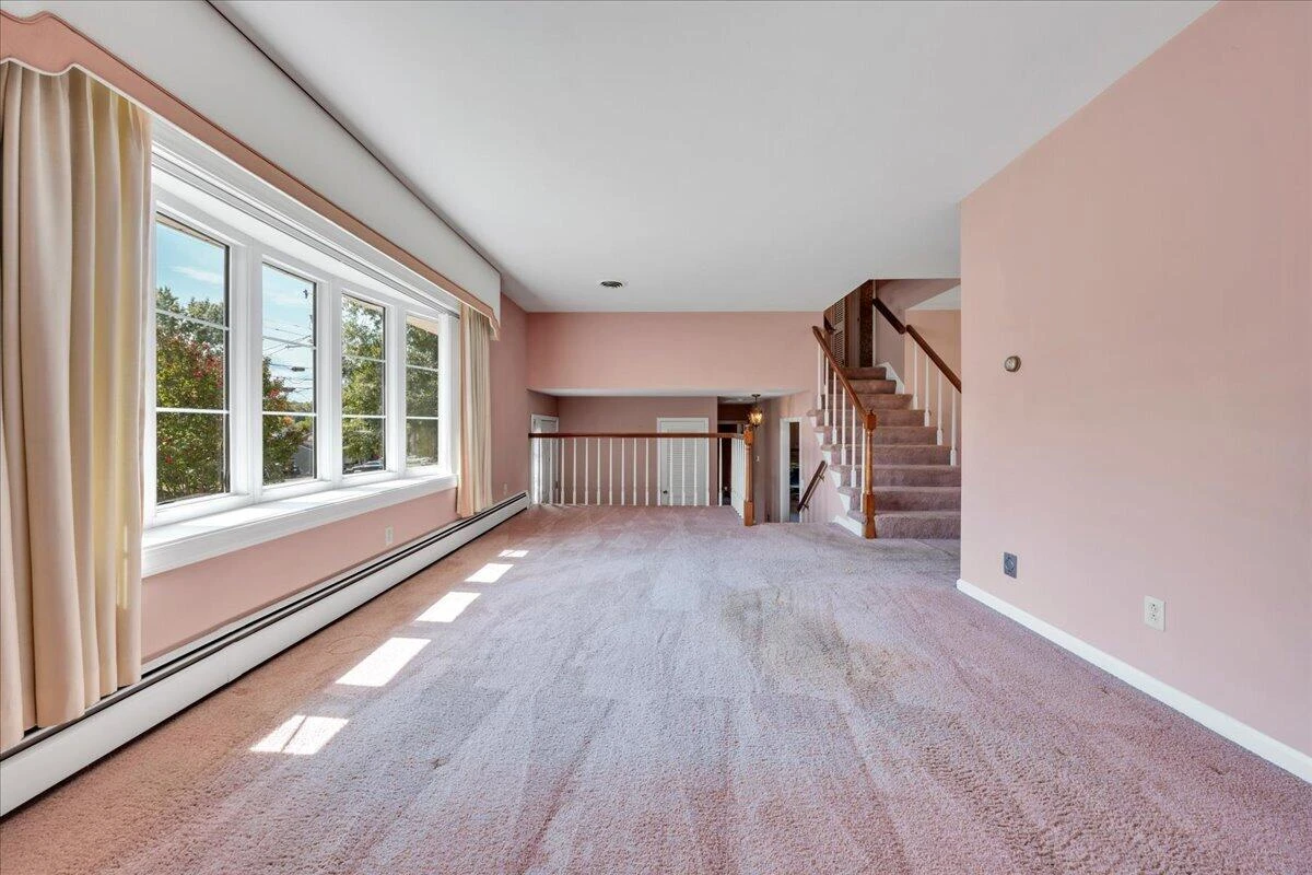 156 Manor ST - Photo 13