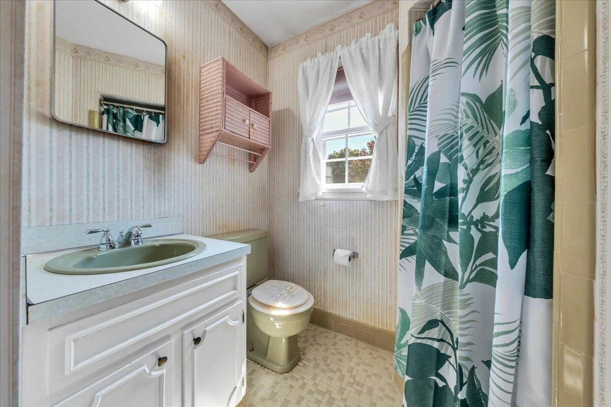 156 Manor ST - Photo 25