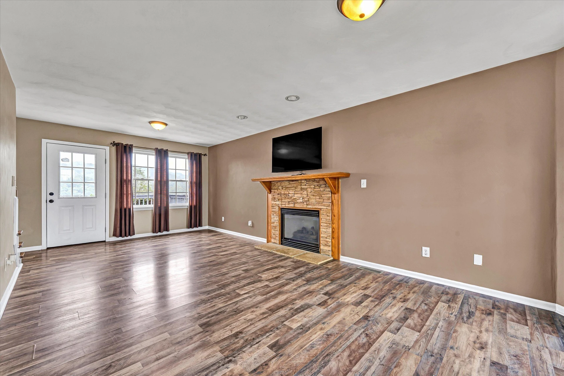 1420 Mill Iron RD - Photo 8
