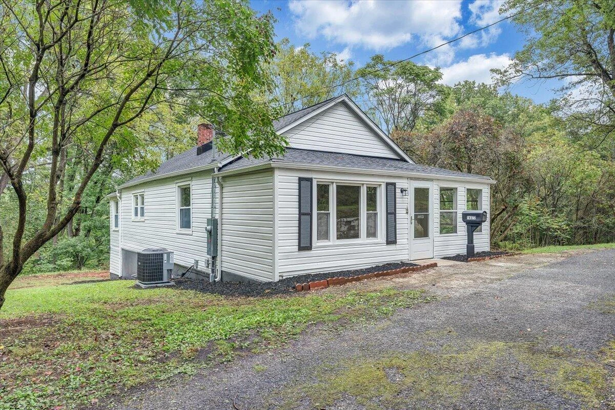 14377 Stewartsville RD
