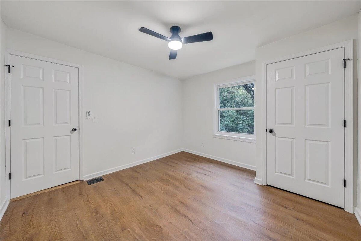 14377 Stewartsville RD - Photo 22