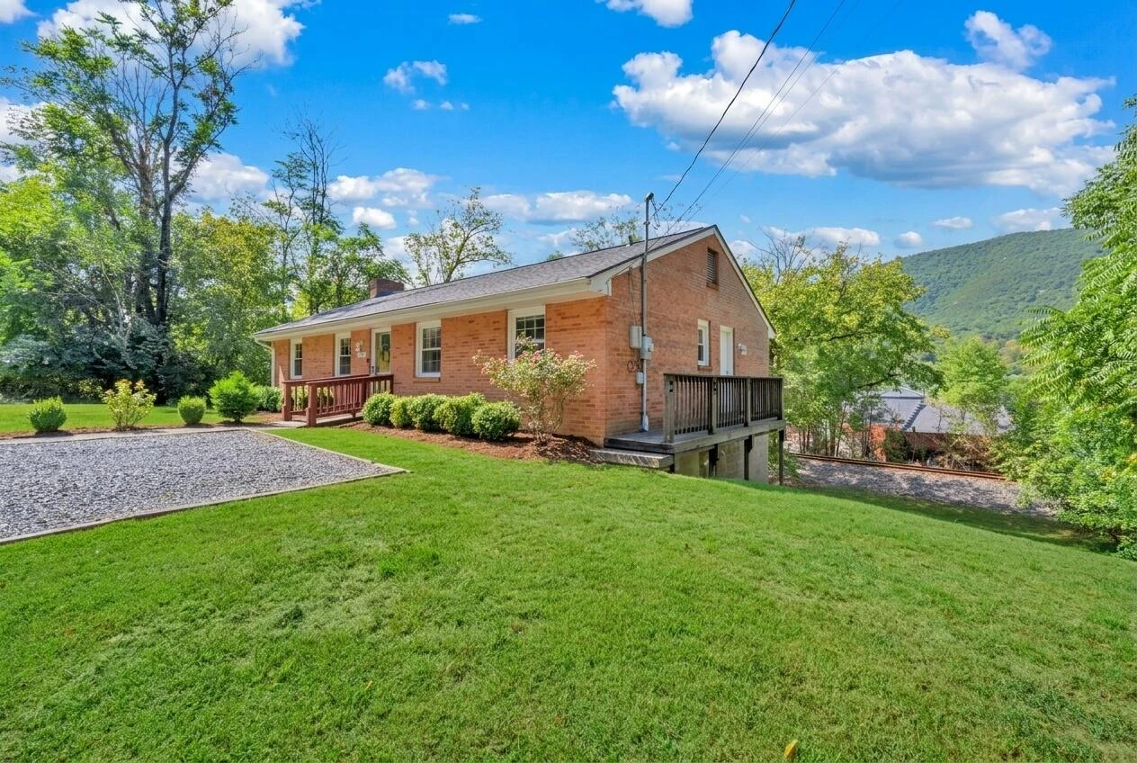 431 Boyd ST - Photo 28